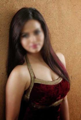 indian escort girl in Ajman +971525382202 Read heads indian escorts